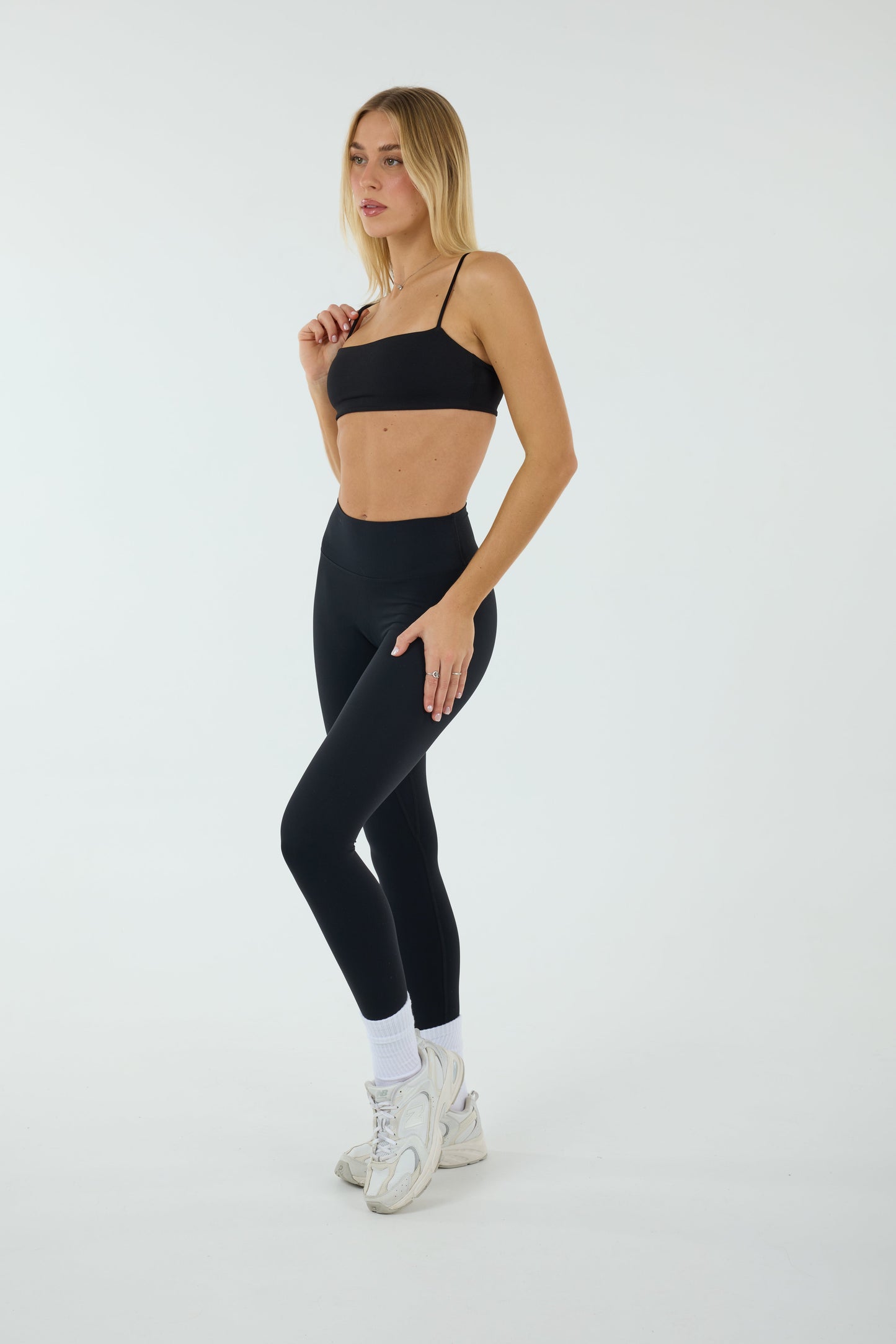ORA LEGGINGS - JET