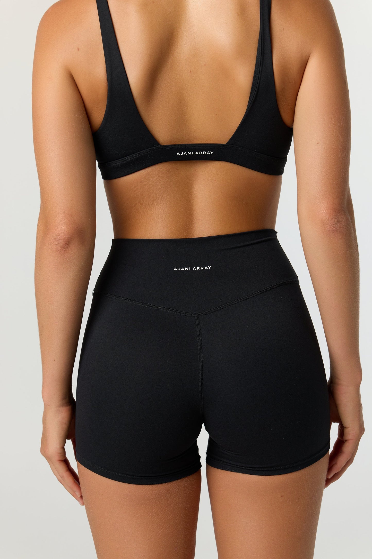 SIGNATURE FORM SHORTS - JET